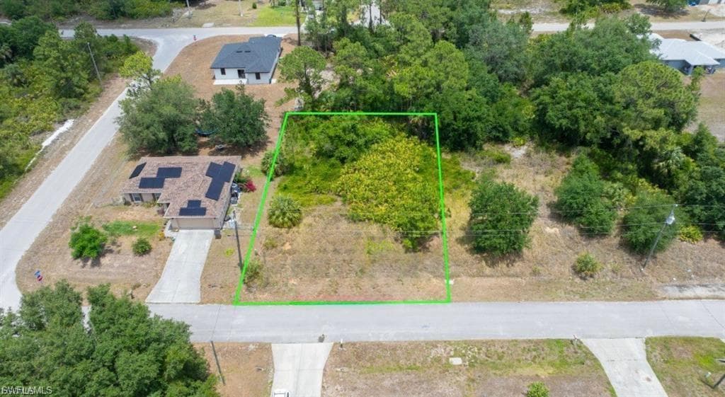 2716 52nd ST W LEHIGH ACRES, FL 33971