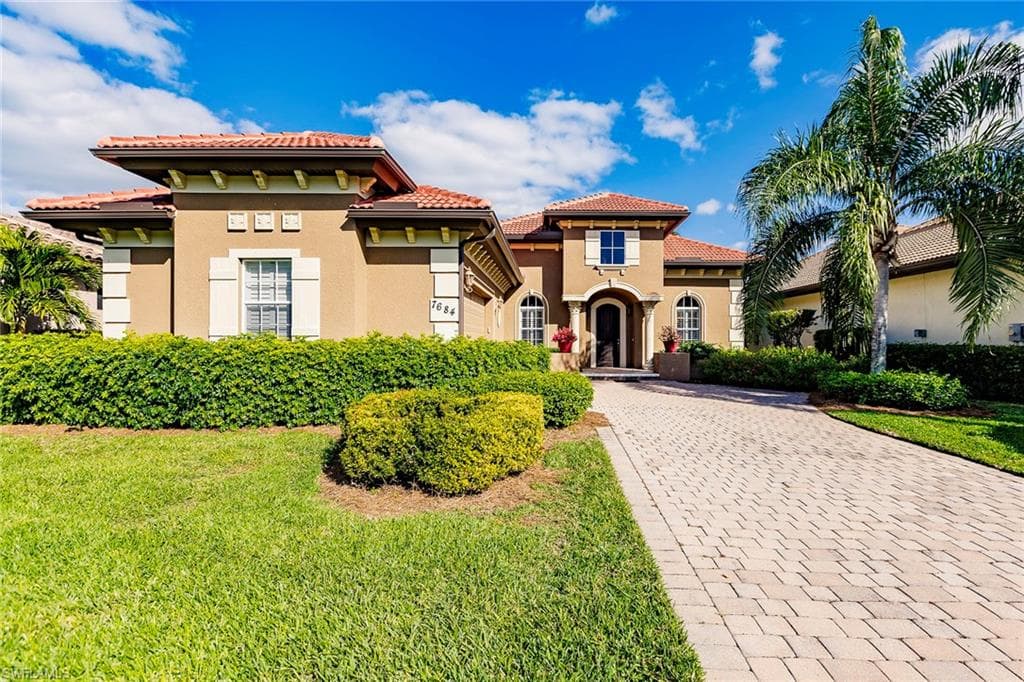 7684 Cottesmore DR NAPLES, FL 34113