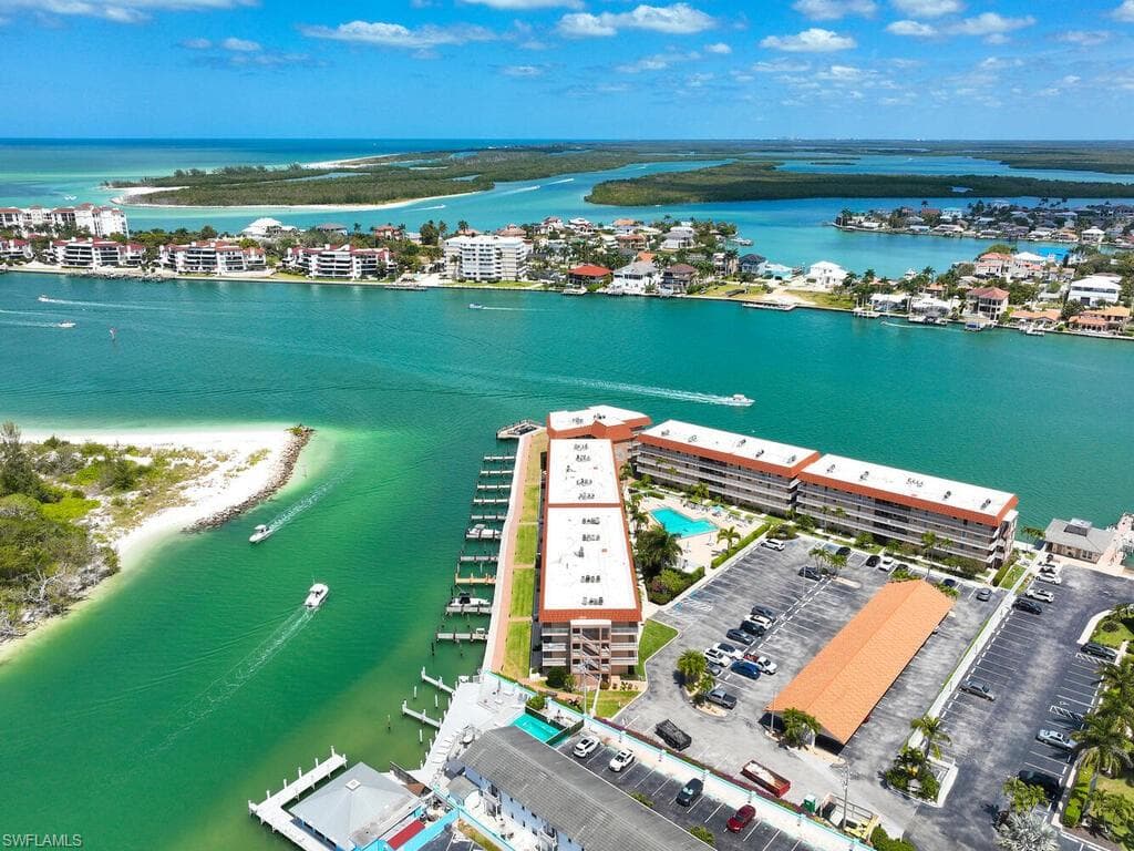 1202 Edington PL B-204 MARCO ISLAND, FL 34145