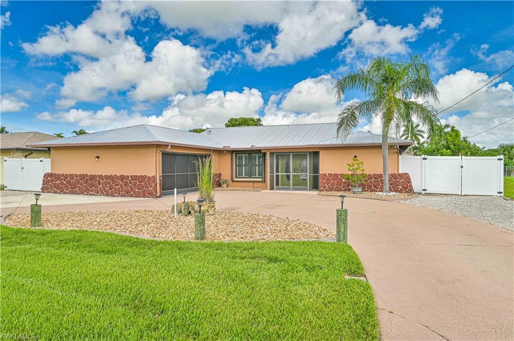 4414 SE 20th PL CAPE CORAL, FL 33904