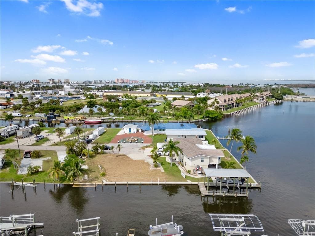 870 Oak ST FORT MYERS BEACH, FL 33931