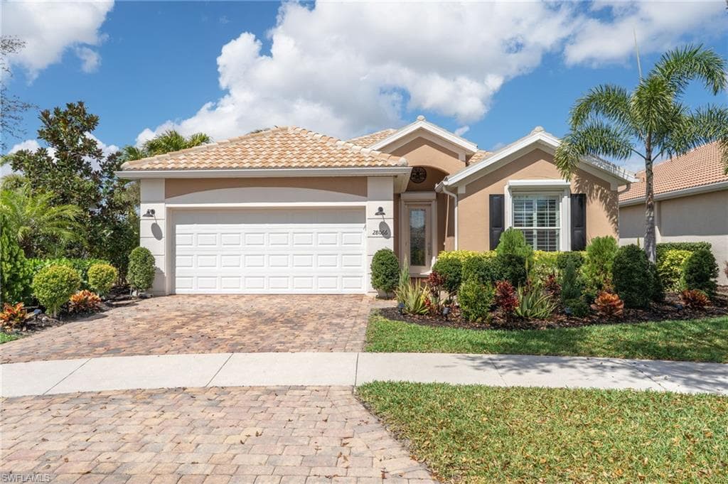 28066 Pisces LN BONITA SPRINGS, FL 34135