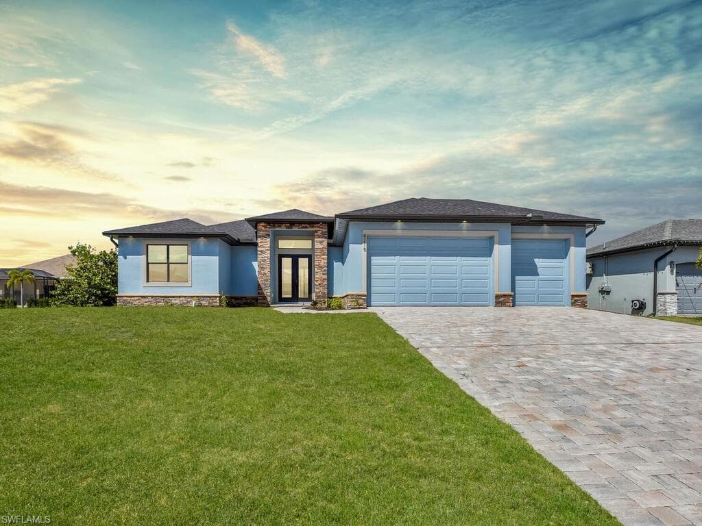 4215 NW 32nd LN CAPE CORAL, FL 33993