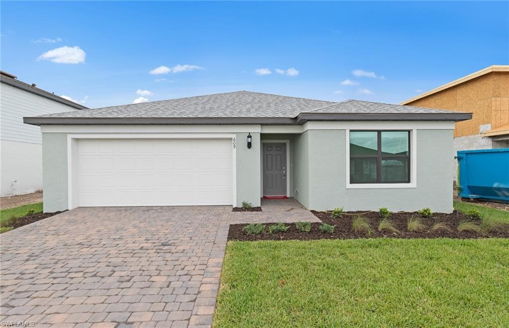 609 Oasis Lake PL LEHIGH ACRES, FL 33936