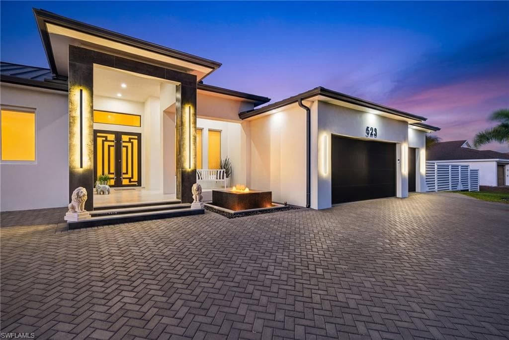 523 SW 23rd ST CAPE CORAL, FL 33991