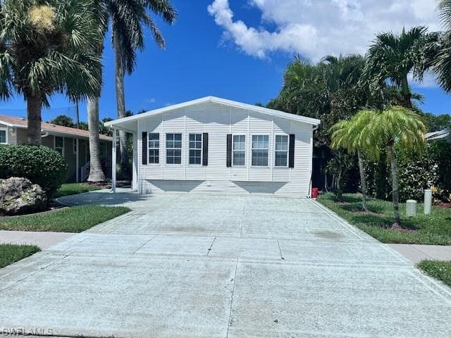 1025 Silver Lakes BLVD NAPLES, FL 34114