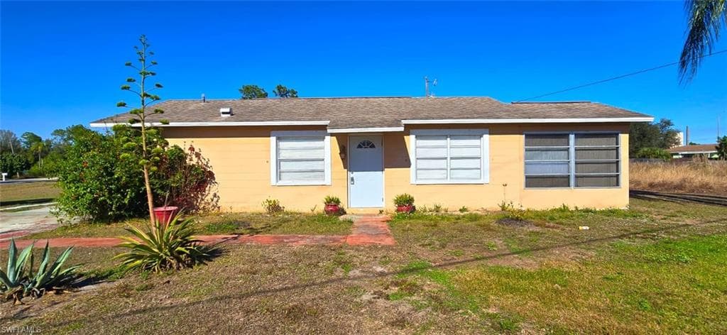 2251 E 10th ST LEHIGH ACRES, FL 33936