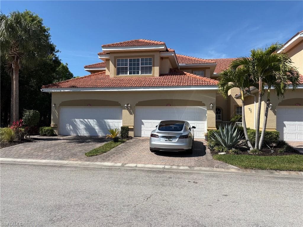 5670 Chelsey LN 101 FORT MYERS, FL 33912