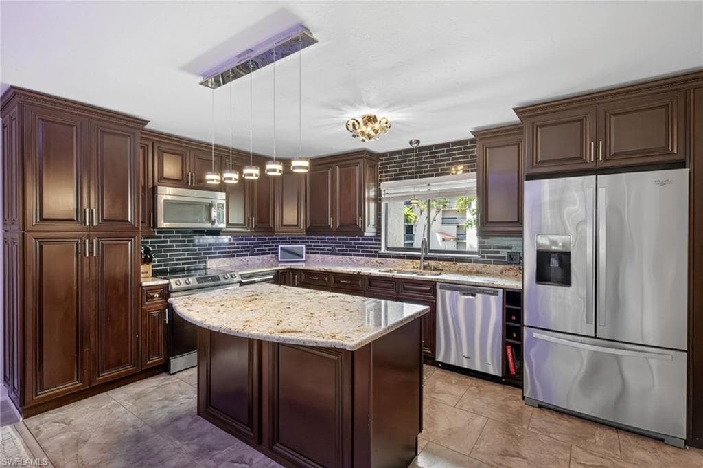 4379 Jib Boom CT 2B FORT MYERS, FL 33919