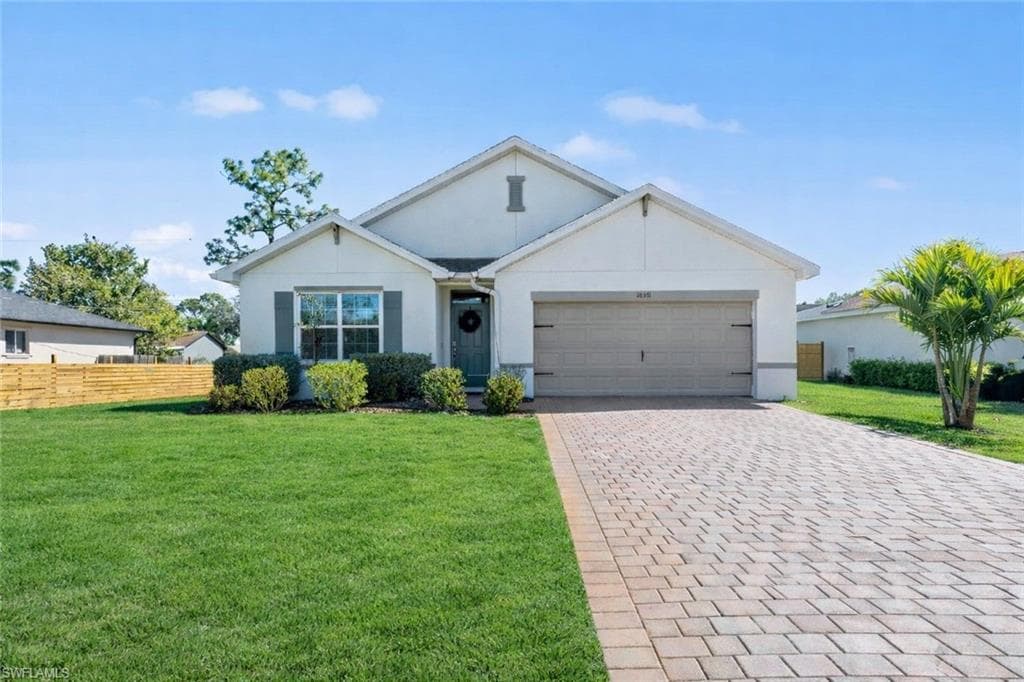 18371 Fern RD FORT MYERS, FL 33967