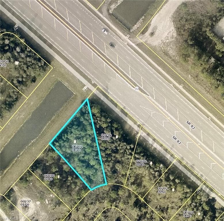 810 Fabian CIR FORT MYERS, FL 33913
