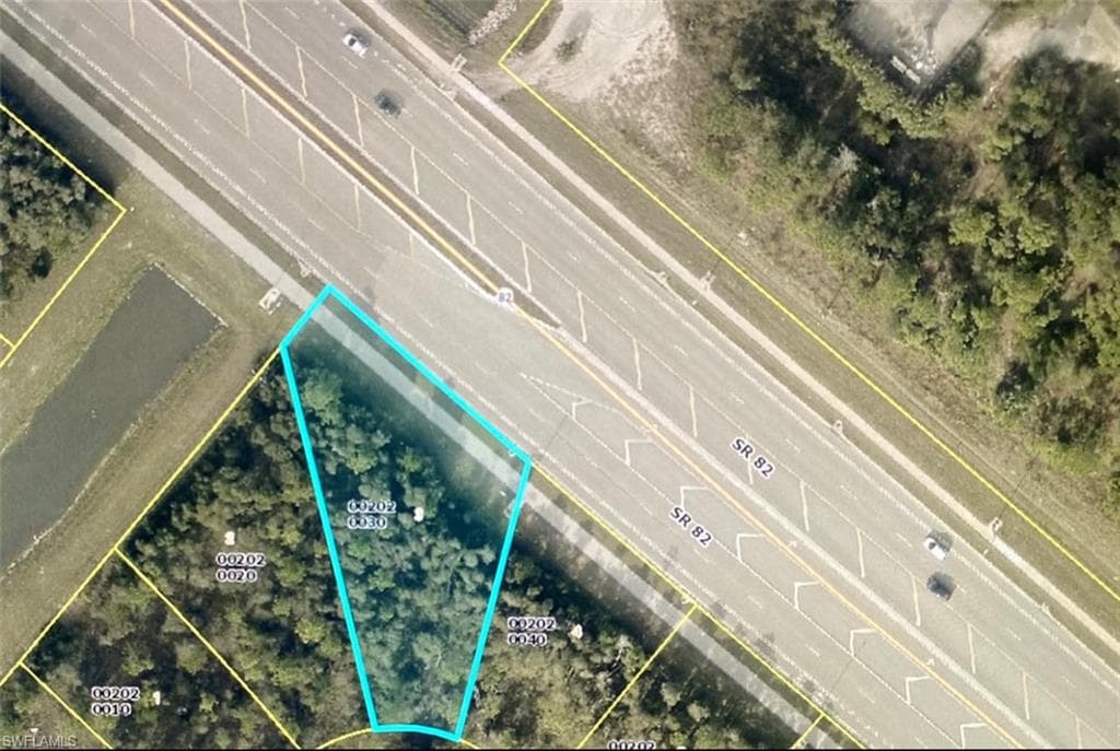 808 Fabian CIR FORT MYERS, FL 33913