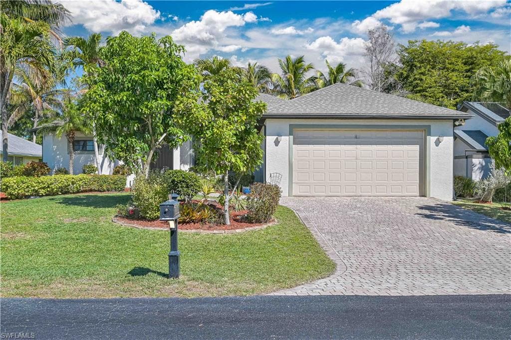6905 Highland Park CIR FORT MYERS, FL 33966