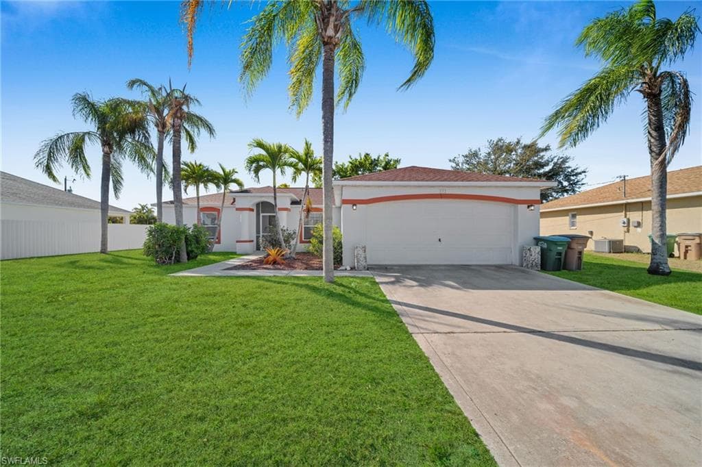 152 SE 19th LN CAPE CORAL, FL 33990