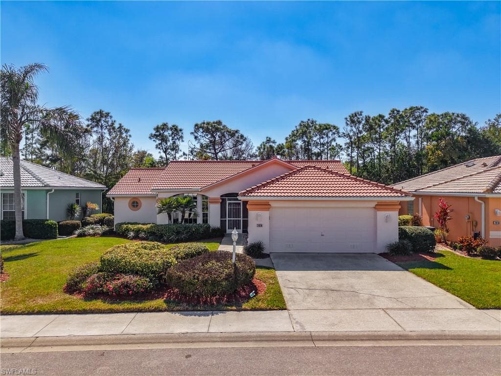 2020 Embarcadero WAY NORTH FORT MYERS, FL 33917