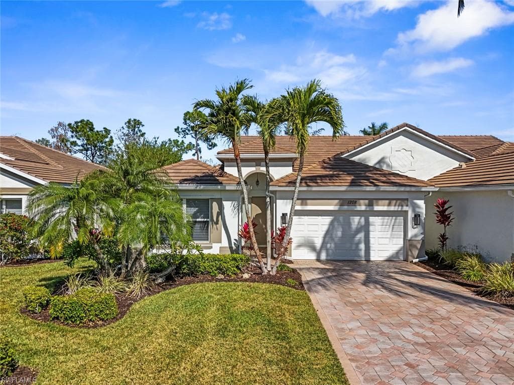 1208 Chelmsford CT 67 NAPLES, FL 34104