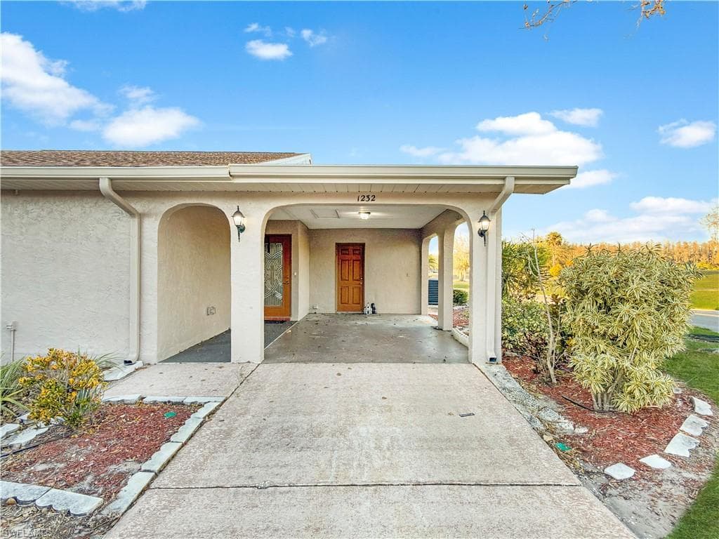 1232 Haddington CIR 65 SUN CITY CENTER, FL 33573