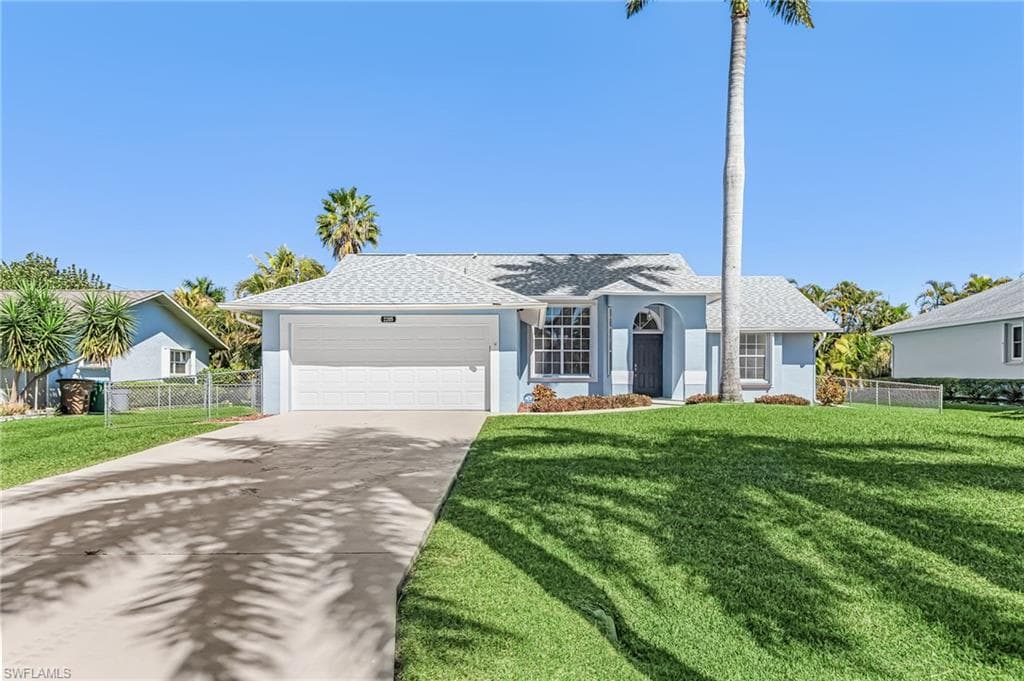 2205 SW 44th ST CAPE CORAL, FL 33914