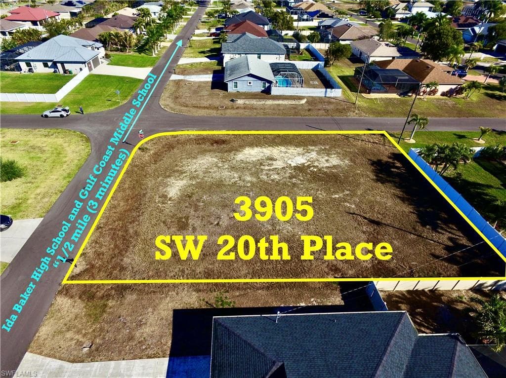 3905 SW 20th PL CAPE CORAL, FL 33914