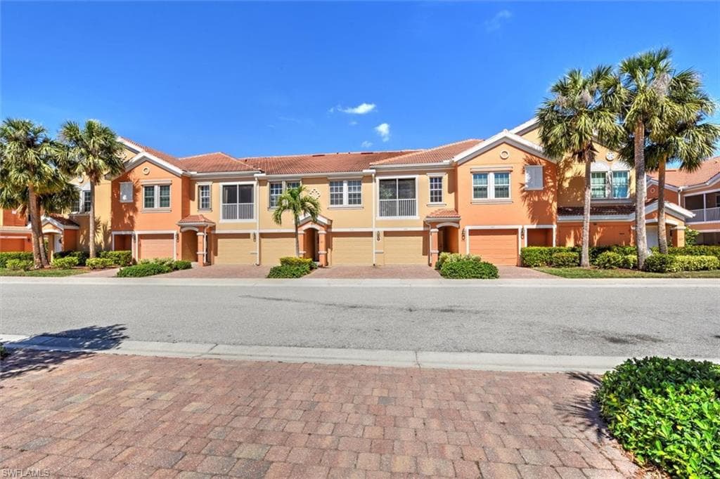 1824 Concordia Lake CIR 1709 CAPE CORAL, FL 33909