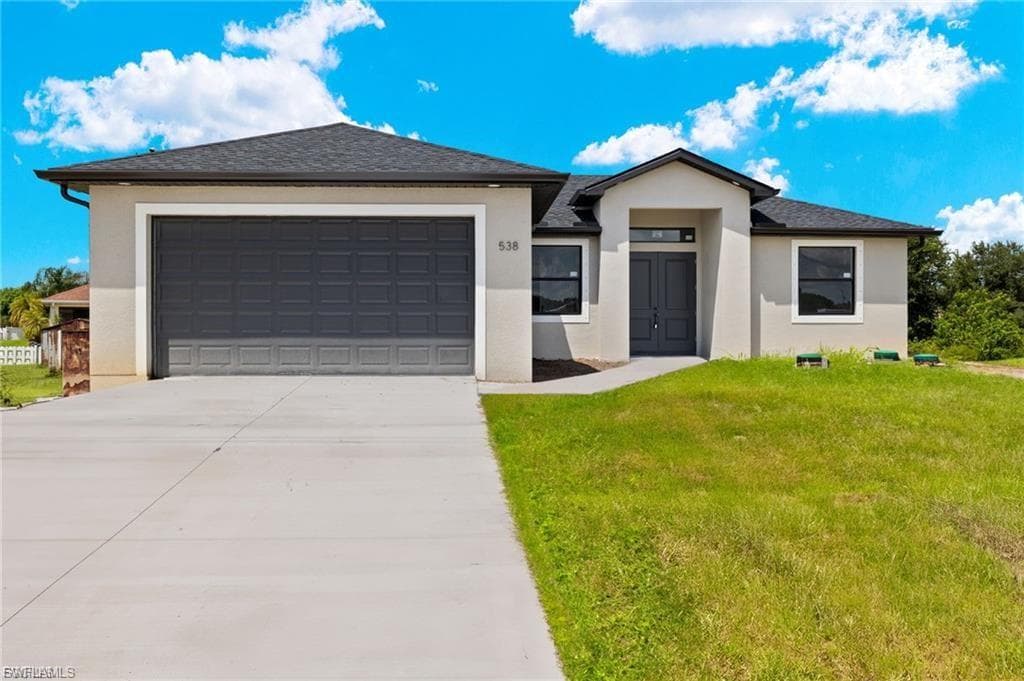 538 Paloma AVE LEHIGH ACRES, FL 33974