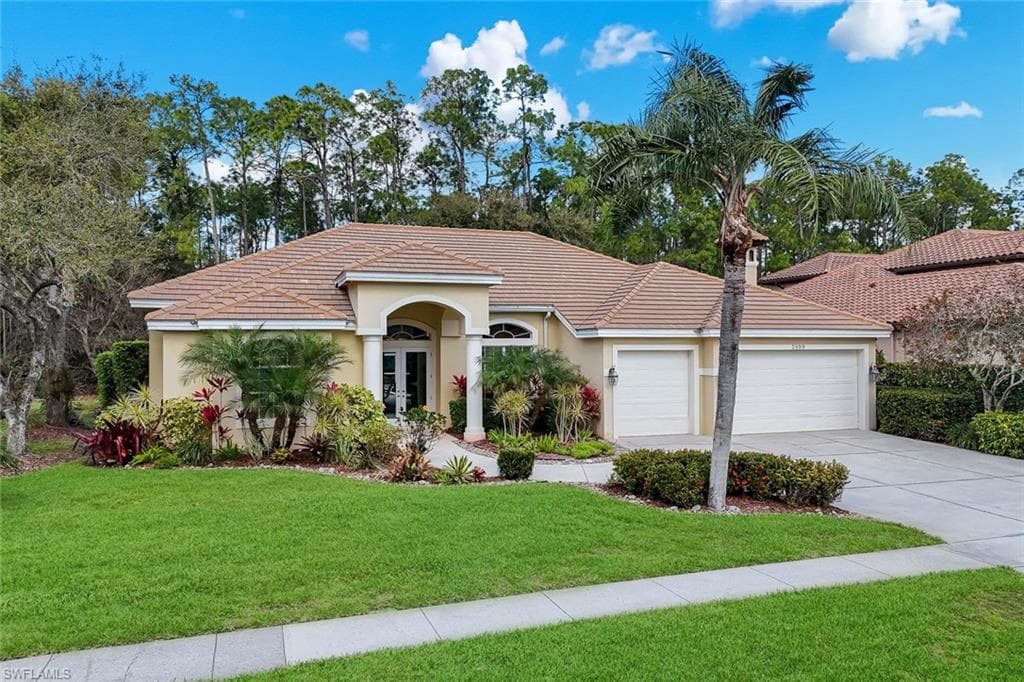 3899 Midshore DR NAPLES, FL 34109