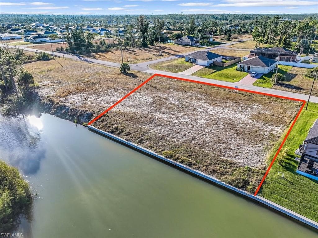 2027 NE 34th TER CAPE CORAL, FL 33909