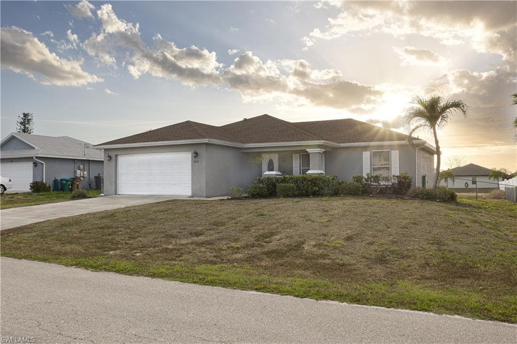 2212 5th AVE CAPE CORAL, FL 33909