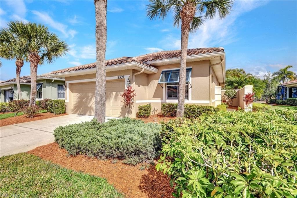 9359 Trieste DR FORT MYERS, FL 33913