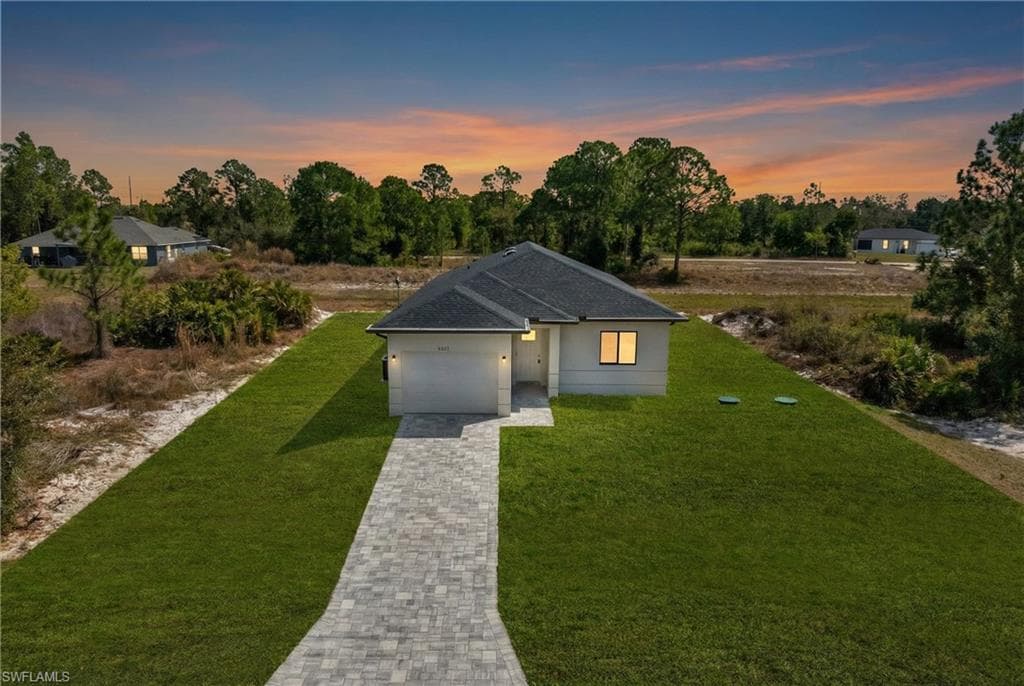 1037 Citrus AVE S LEHIGH ACRES, FL 33974