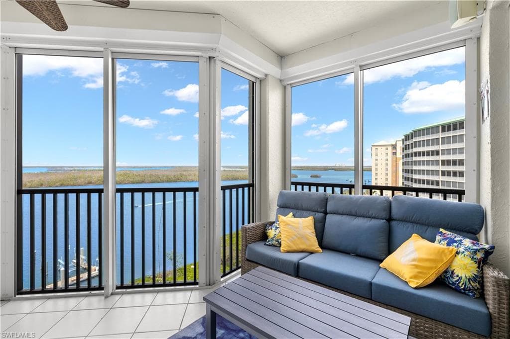 4183 Bay Beach LN 374 FORT MYERS BEACH, FL 33931