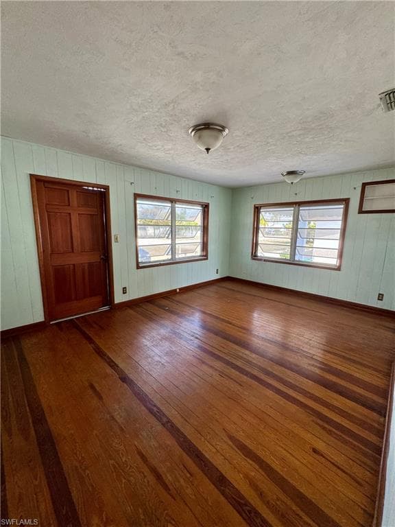 24 3rd ST BONITA SPRINGS, FL 34134