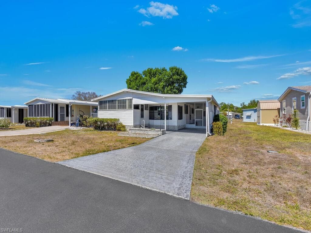 9855 Sugarmill Springs DR FORT MYERS, FL 33905