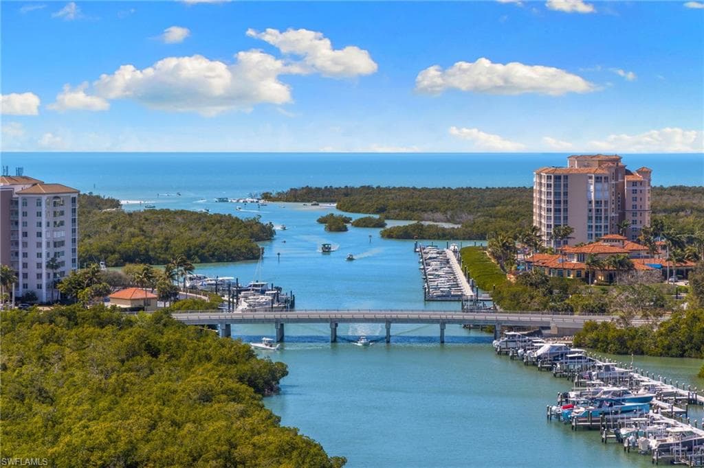 430 Cove Tower DR 1501 NAPLES, FL 34110