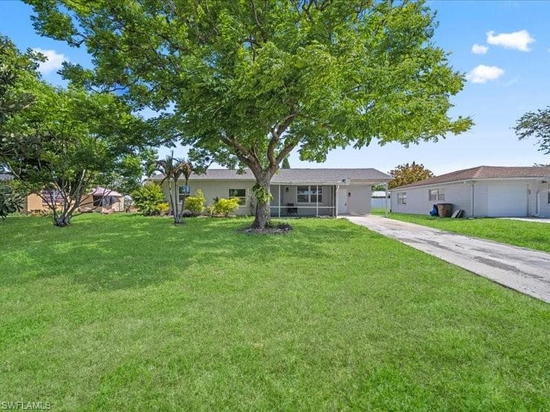 121 E 3rd ST LEHIGH ACRES, FL 33936