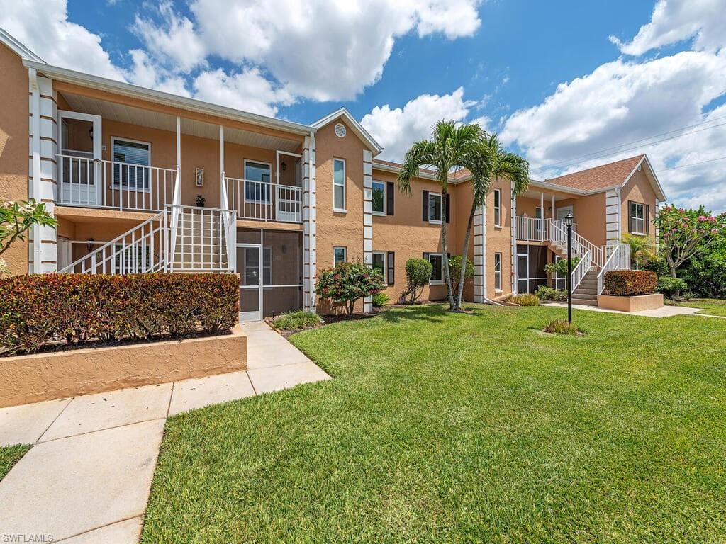 2050 Crown Pointe BLVD C112 NAPLES, FL 34112