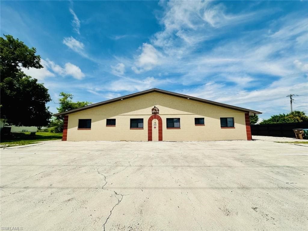 709 SE 8th TER 1 CAPE CORAL, FL 33990