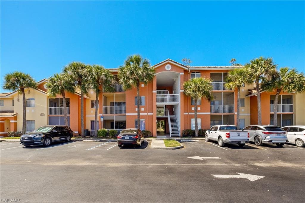 6401 Aragon WAY 204 FORT MYERS, FL 33966