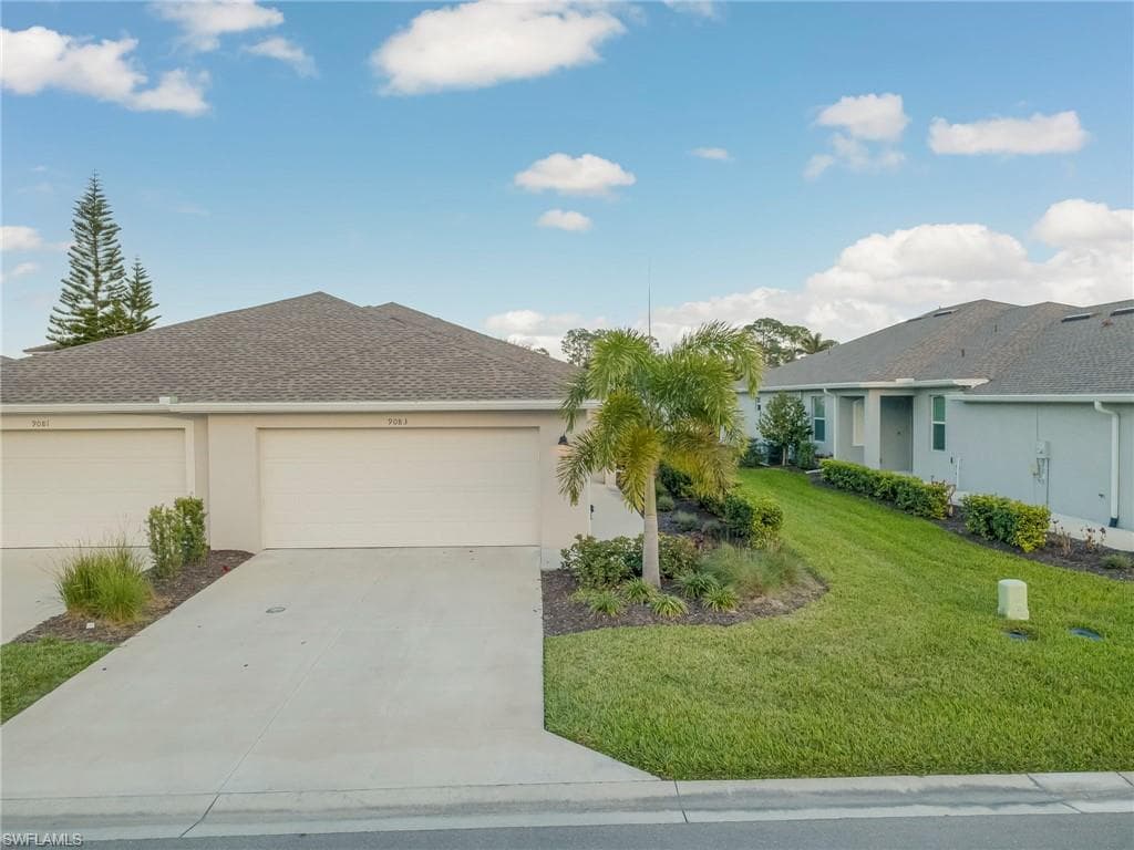 9083 Leatherwood LOOP LEHIGH ACRES, FL 33936