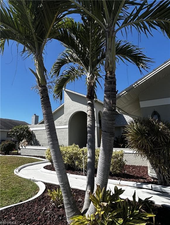 1926 SE 10th PL CAPE CORAL, FL 33990