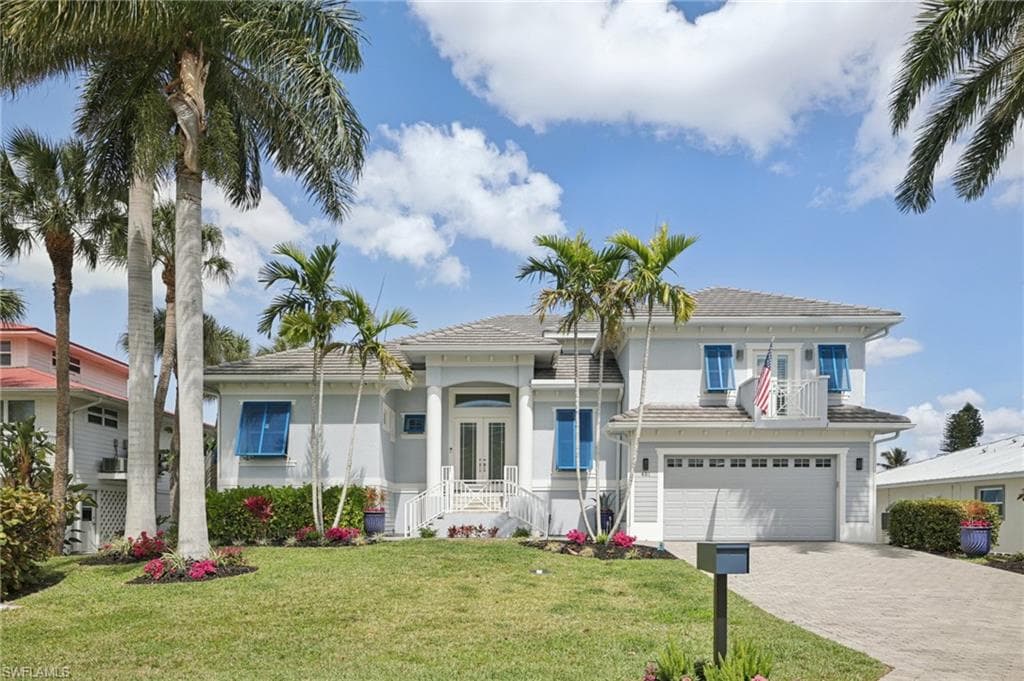 451 Oak AVE NAPLES, FL 34108