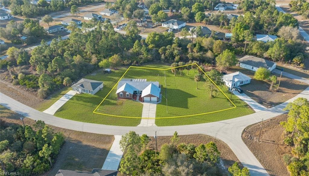 5018 E Hummingbird DR LABELLE, FL 33935
