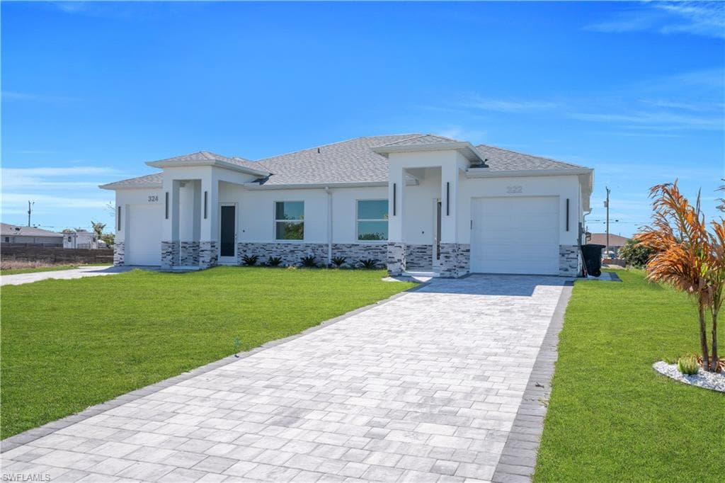 322-324 Poplar ST LEHIGH ACRES, FL 33974
