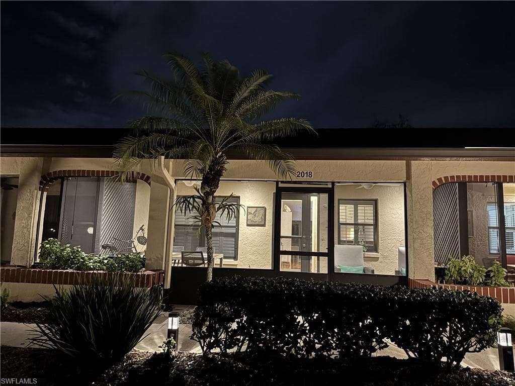 2018 Pine Isle LN 2018 NAPLES, FL 34112