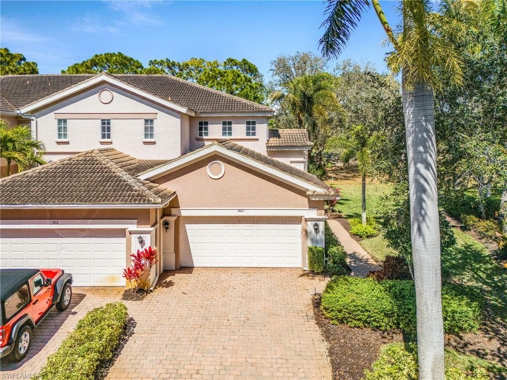 9180 Spanish Moss WAY 922 BONITA SPRINGS, FL 34135