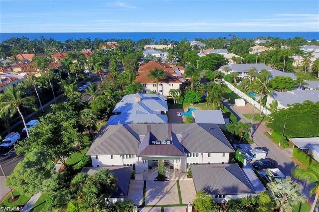 285 5th AVE S 2B NAPLES, FL 34102