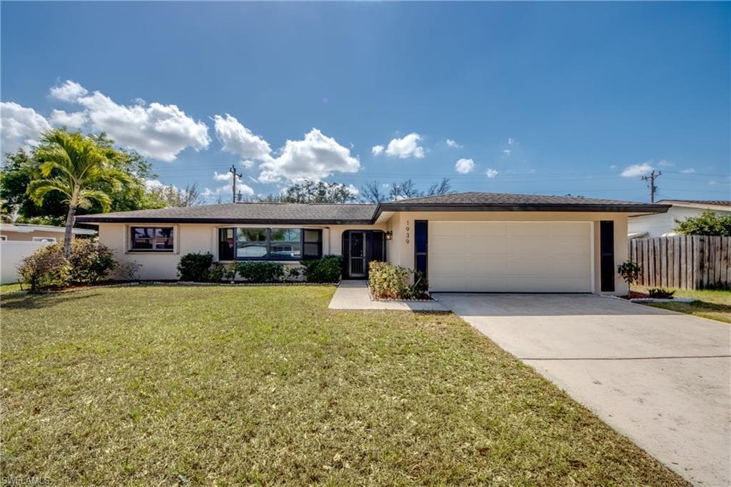 1939 Longfellow DR NORTH FORT MYERS, FL 33903