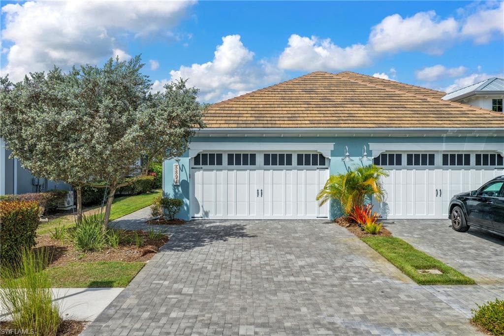 5891 Haiti DR NAPLES, FL 34113
