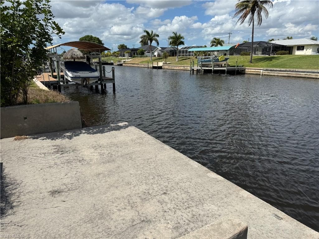 1325 SE 32nd TER CAPE CORAL, FL 33904