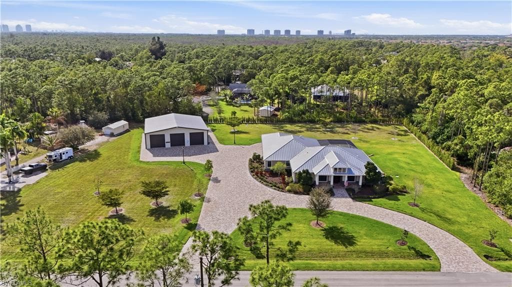 24140 Golden Eagle LN BONITA SPRINGS, FL 34135